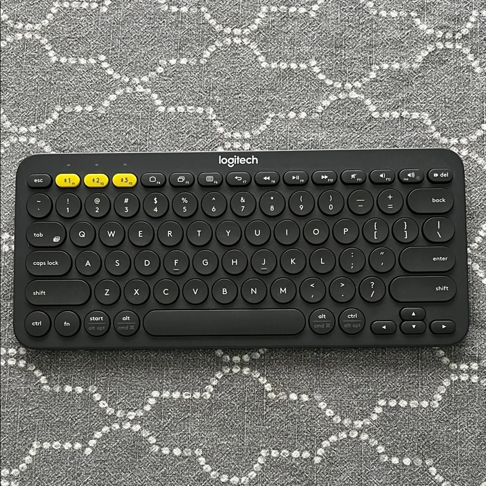 Logitech K380 Wireless Keyboard in Black